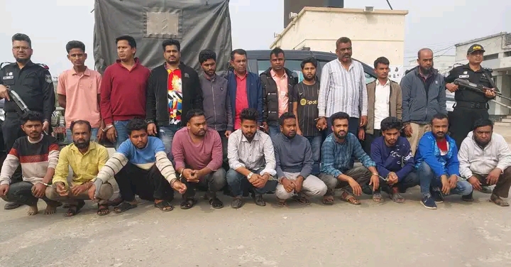 কিশোরগঞ্জ পাসপোর্ট অফিসে দালালবিরোধী র‍্যাব অভিযান, ২০ জনের কারাদণ্ড