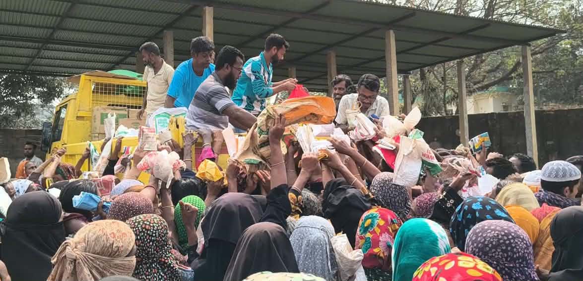 নালিতাবাড়ীতে টিসিবির পণ্য বিতরণে অনিয়মের অভিযোগ, ৯০ জনের পণ্য গায়েব