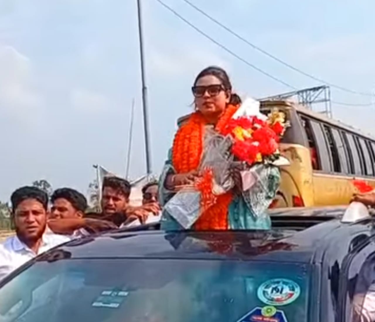 ফুলেল শুভেচ্ছায় শেরপুরে বরণ করে নেওয়া হলো সংরক্ষিত আসনের নবনির্বাচিত সংসদ সদস্য ডা. সানসিলা জেবরিন প্রিয়াঙ্কাকে