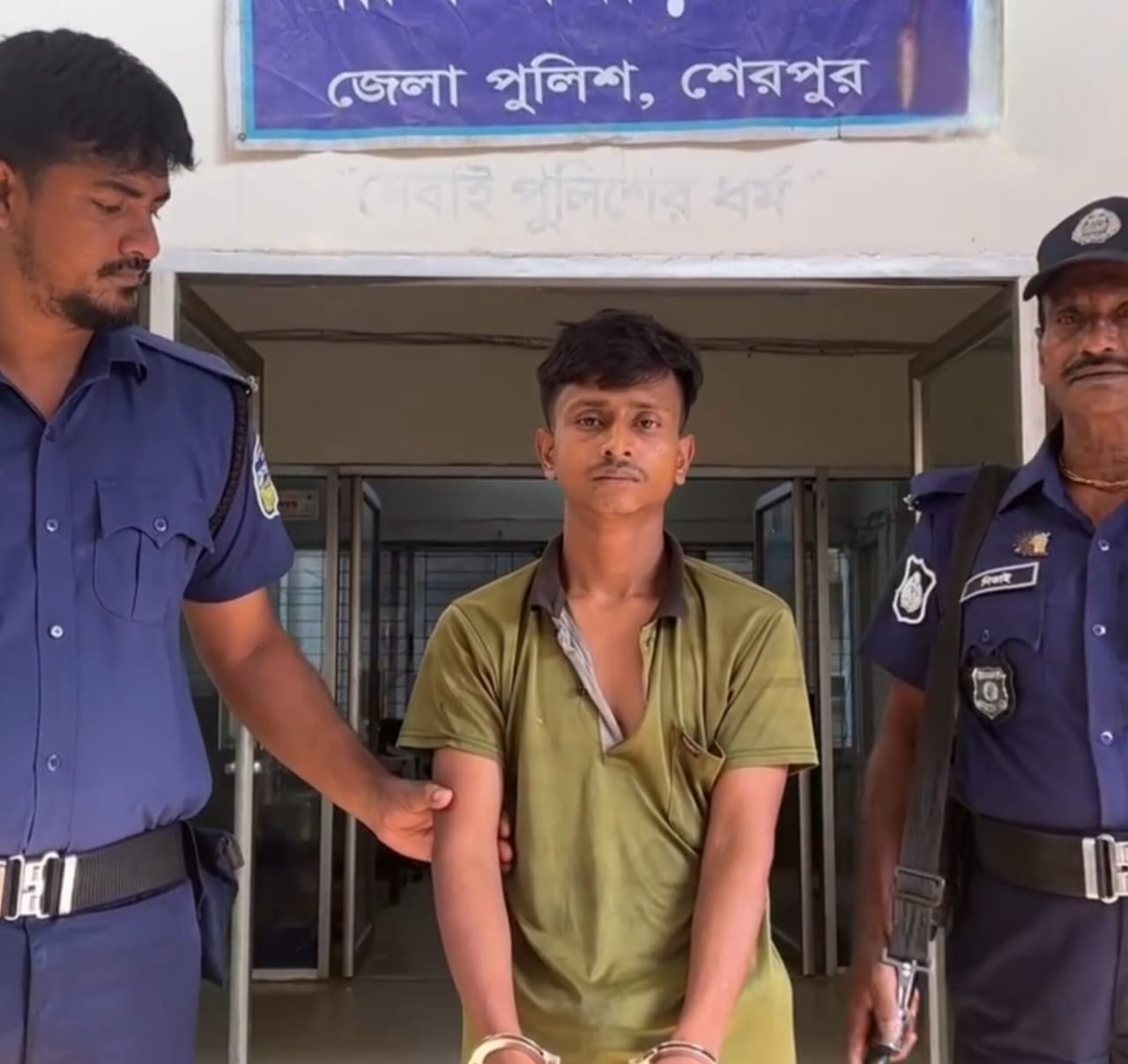 নালিতাবাড়ীতে স্কুল শিক্ষার্থীর সাইকেল চুরি, কয়েক ঘণ্টার মধ্যেই চোর আটক