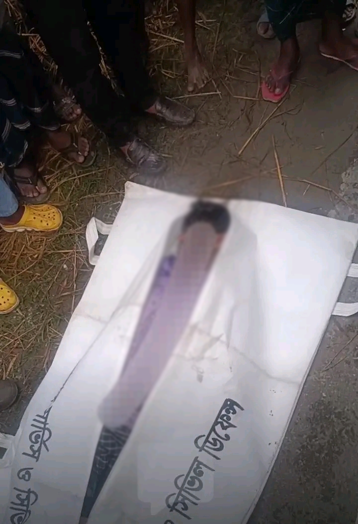 রৌমারীতে ট্রাকটরের সঙ্গে অটোগাড়ির মুখোমুখি সংঘর্ষে যুবক নিহত