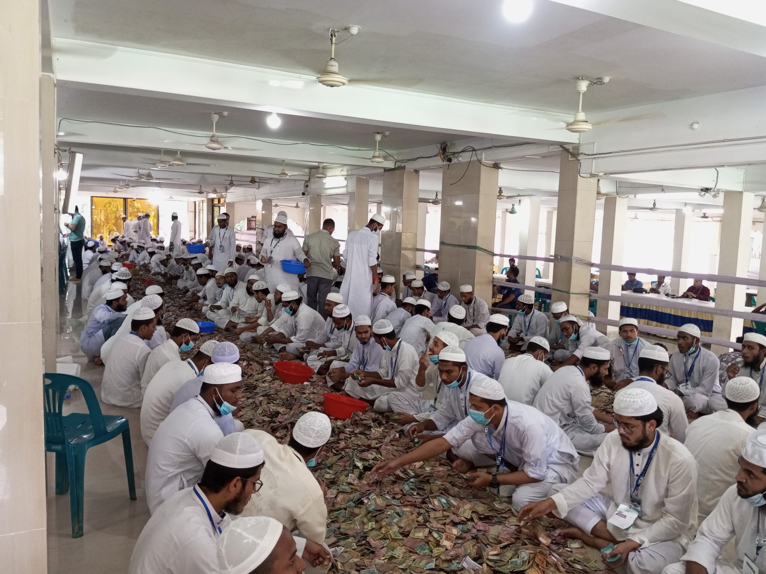 ৬ মাস পর পাগলা মসজিদের ১৩ দানবাক্সে মিলল ৪৩ বস্তা টাকা, চলছে গণনা