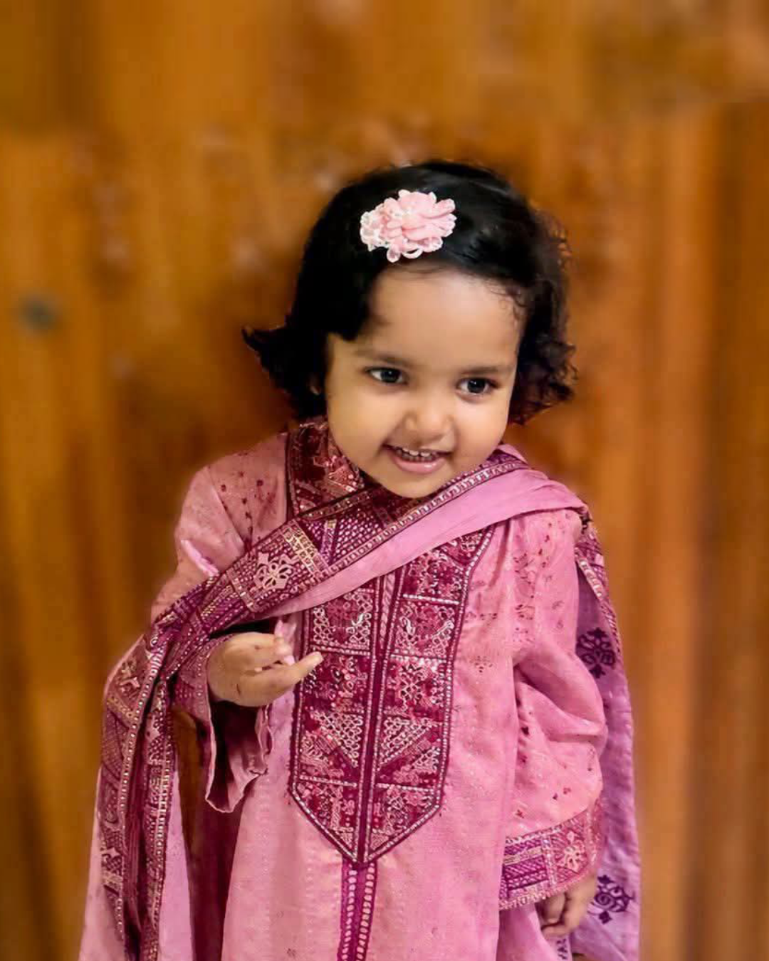 নালিতাবাড়ীতে গলায় বাদাম আটকে ৩ বছরের শিশু মানহা মনির মর্মান্তিক মৃত্যু