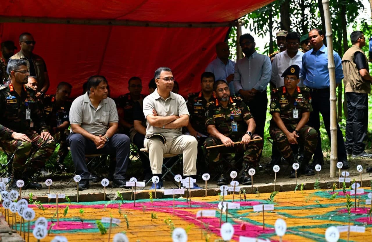 সেনাবাহিনীর গ্রীষ্মকালীন মহড়া পরিদর্শনে প্রধানমন্ত্রী তারেক রহমান