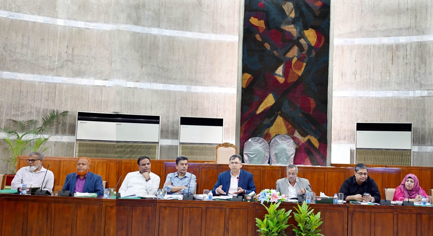 স্বরাষ্ট্র মন্ত্রণালয় সম্পর্কিত সংসদীয় কমিটির বৈঠক, গুম প্রতিরোধ বিল সংসদে পাঠানোর সিদ্ধান্ত